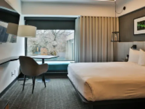 Hotel Bonaventure Montreal โรงแรมใกล้สถานีกลางเมืองมอนทรีออล