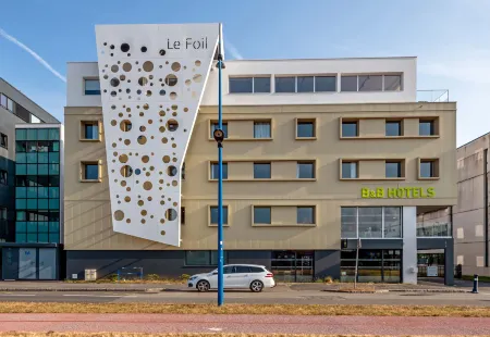 B&B Hotel Brest Centre Port de Commerce Отели в г. Брест