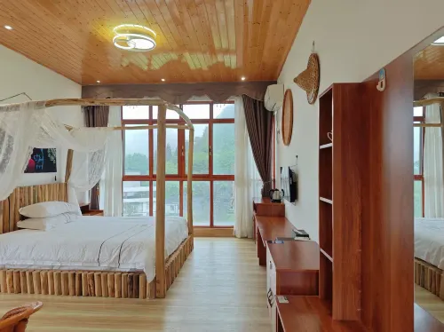 Hefeng Pingshan Village Waipojia Homestay