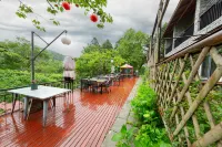 Floral Hotel · Lushan Yunbian Mountain Hotel  (Lushan Mountain Store)