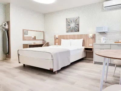 City Life Deluxe Hotels in 