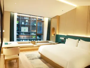 Tianchang New Century Yiju Hotel