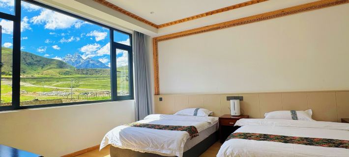 Genie Xiangyang Mountain House Hotels in Litang