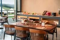 Cloudland Starry · Wild Luxury Tent Villa - bar