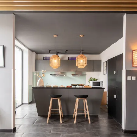 Wenshan Courtyard · Xuexiao Zhongshan Homestay (Dalian Railway Station Labor Park Subway Station)