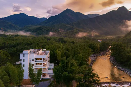 xixi Meets - Homestays