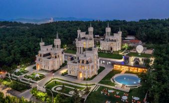 Yantai Yangma Island Seaview Castle Homestay (Huandao Road)