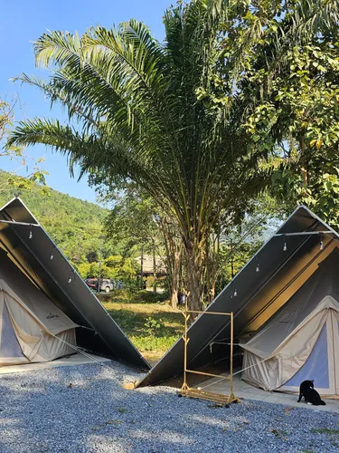 รูปภาพของNahm Khao Sok Hostel and Camping