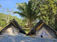 Nahm Khao Sok Hostel and Camping Отели в г. 