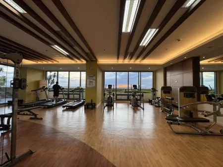 Grand Riviera Suites Отели рядом с достопримечательностью «National Library of the Philippines»