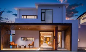 Shangri-La Xivei Munye • Resort Garden Homestay (Dukezong Ancient City)