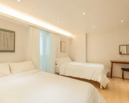 Nomad Stay In Hongdae Hotels near AK&