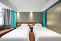 Ruiyang Hotel (Nanjing Confucius Temple Subway Station)