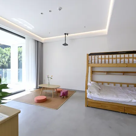 Tonglu Qingyuewu Homestay (OMG Heartbeat Paradise)
