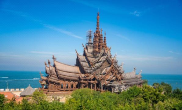 Golden Tulip Pattaya Beachfront Resort