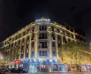 天津第一酒店（小白樓五大道旅遊區店） 鄰近天津市二十五中體育館的酒店