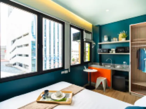 Bayfront CoLive+ Hotels in Cebu