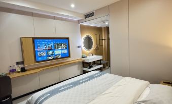 City 118 Select Hotel (Shangcai East Bus Station)