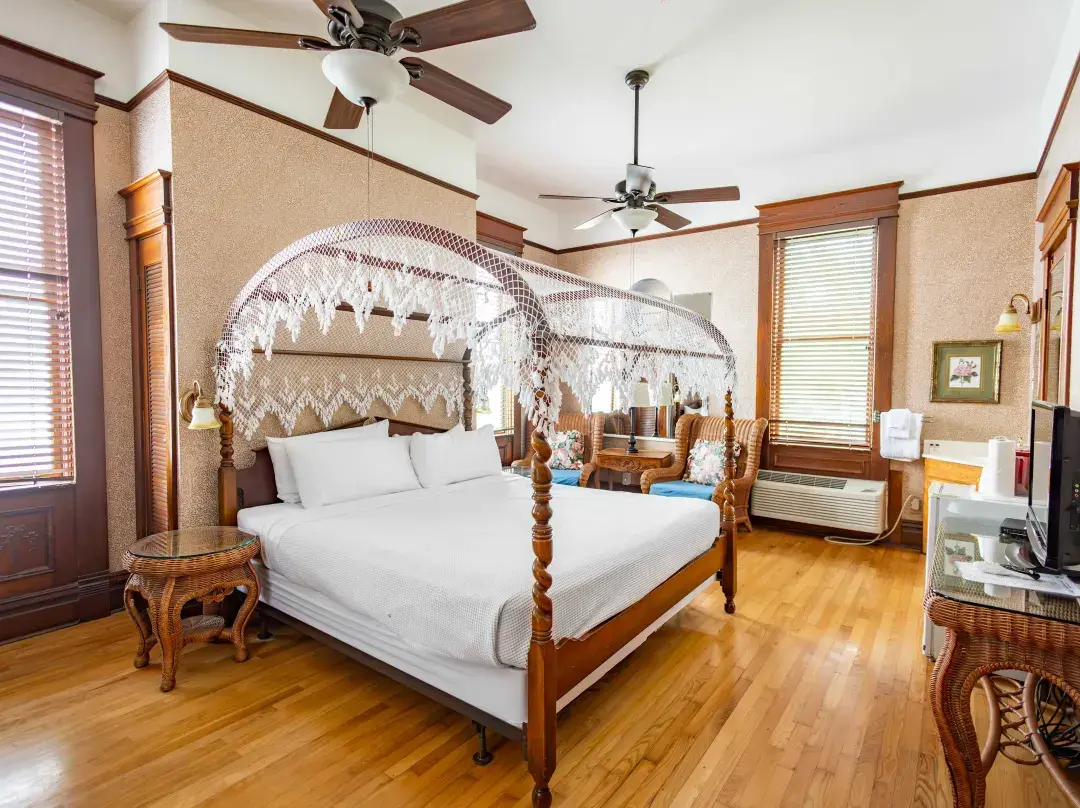 Amsterdam's Curry Mansion Inn - Key West, FL