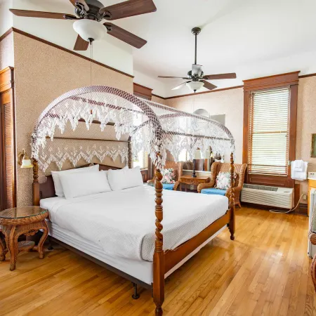 Amsterdam's Curry Mansion Inn