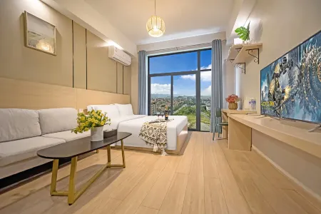 Chongqing Hailan Hotel (University Town Vocational College of Electronic Engineering) Отели рядом с достопримечательностью «Chongqing University of Posts and Telecommunications (University City Teaching Area)»