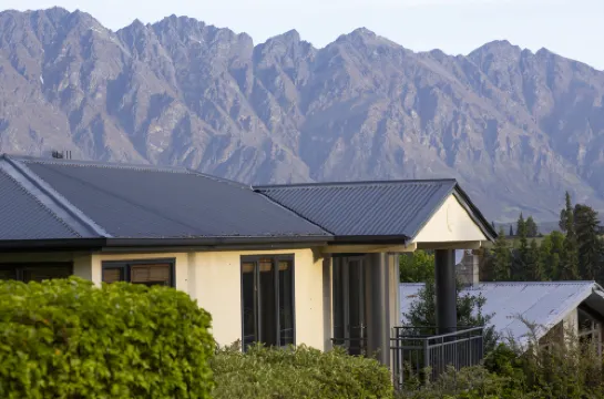 Prime Location | 3 bedroom home | Unlimited WIFI