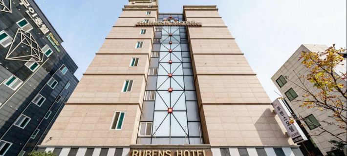 From H Rubens Hotel Mokpo Pyeonghwa Square Hotels in Mokpo
