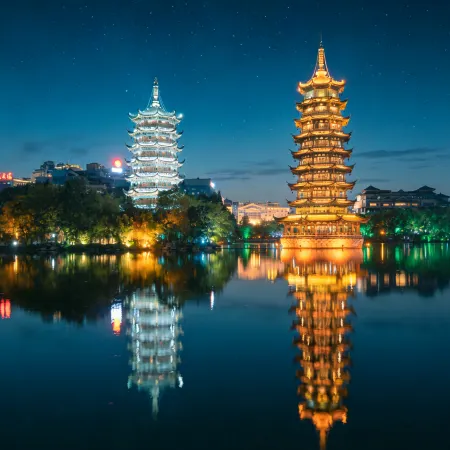 Lijiang Moon View · Quiet Holiday Lakeside Hotel (Guilin Two Rivers & Four Lakes Area)