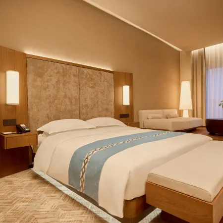 ANATOLE by Landison Hotel (Alar Desert Gate)