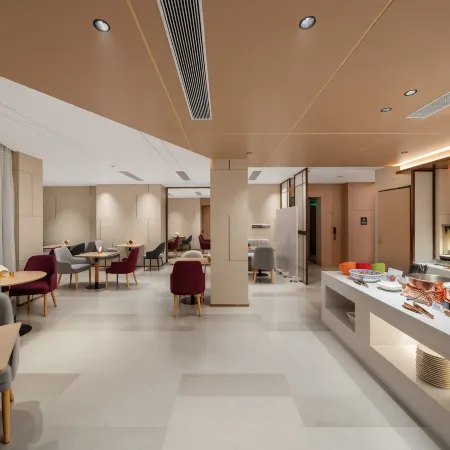 Lavande Hotel (Leshan Zhanggongqiao Gourmet Street)