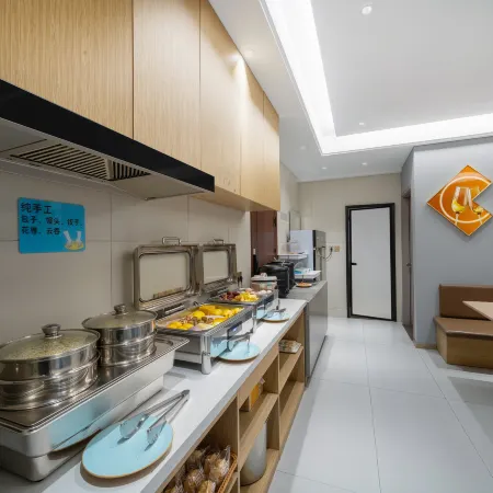 Xi'an Homestay (Shenshan Special Cooperation Zone Branch)