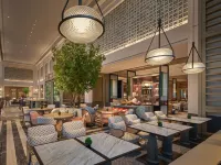 Zhuhai Gongbei Hyatt Regency Hotel Hotels near Gongbei Border