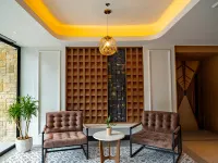The Henry Glass House Clark Hotels near Aqua Planet