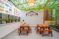 Furong Homestay (Tianjie Branch, Huangling Scenic Area) - ที่มีที่จอดรถ