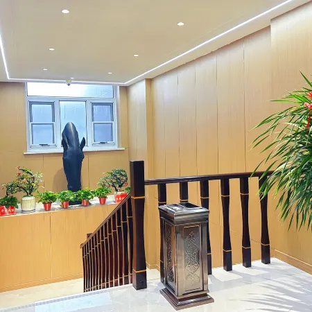 Boyue Hotel