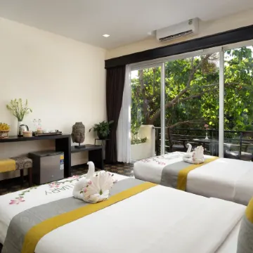 Indochine Sanctuary Boutique Hotel Отели рядом с достопримечательностью «Пном Бакхенг»
