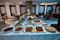 Linran Spring Holiday Hotel near The PandaVally - Desayuno