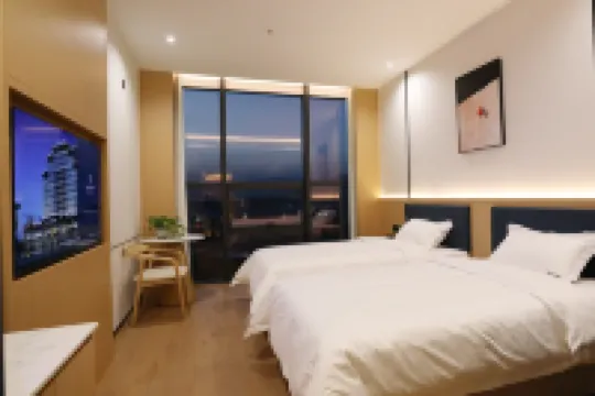 Elong R.YUN Hotel (Qin'an North Binhe Road)