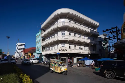 GinGin Hotel, Trang Old Town - balcon