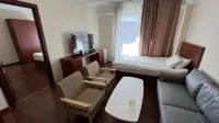 Merlin Hotel