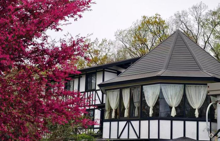 Floral Hotel · Sakura-zaka Onsen (Izu Kogen Omuroyama)