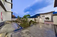 Bagua Town · Shi Yue Yashe Lune Villa Healing Courtyard Hotel (Jizu Mountain) - Mountain View