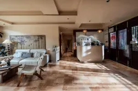 Phoenix · To the Clouds Serenity | 180° View Vacation B&B (Nanhuqiao Branch, Phoenix Ancient Town)