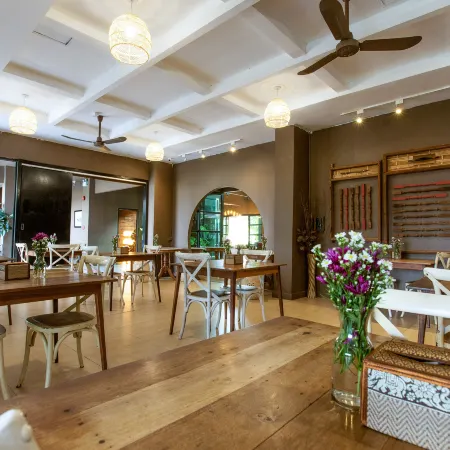 Brown House Udonthani
