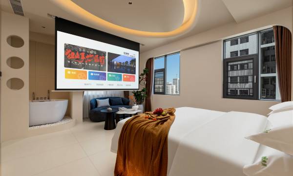 Yomolly Aesthetic Designers’ Cinematic Homestay(Kunming Old Street,Nansheng Pedestrian Street)