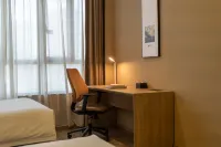 AMBER CRYSTAL LNTERNATIONAL HOTEL