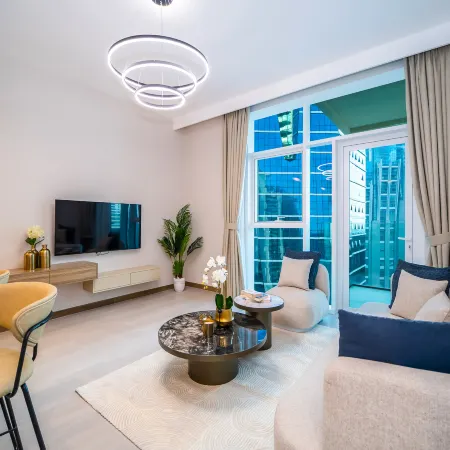 Luxury 1BR in Business Bay