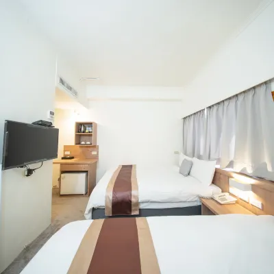 Hotel Foung Gu Hotels near Sih Yan Jing