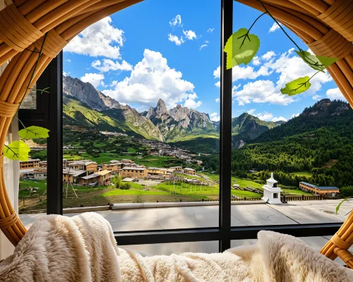 Ya'an 18 ° · Full View Sunrise View Homestay (Zagana Runwugou Branch) Hotels in Têwo County