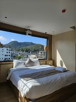 AKAMI CAFÉ AND HOMESTAY Hotels in 
